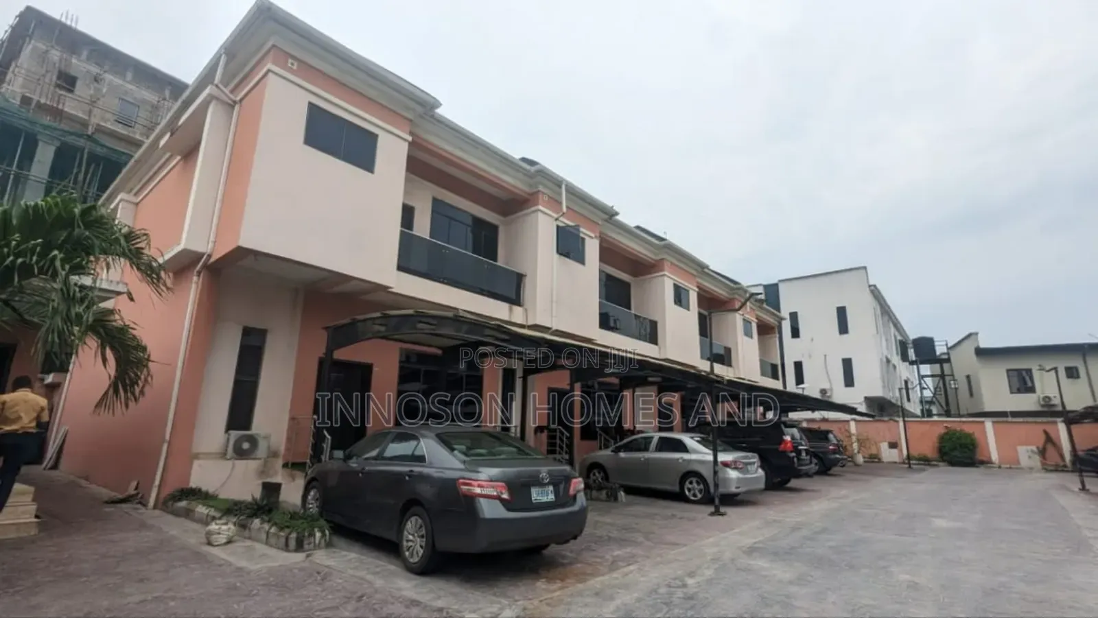 4bdrm Townhouse / Terrace in Ikate for rent