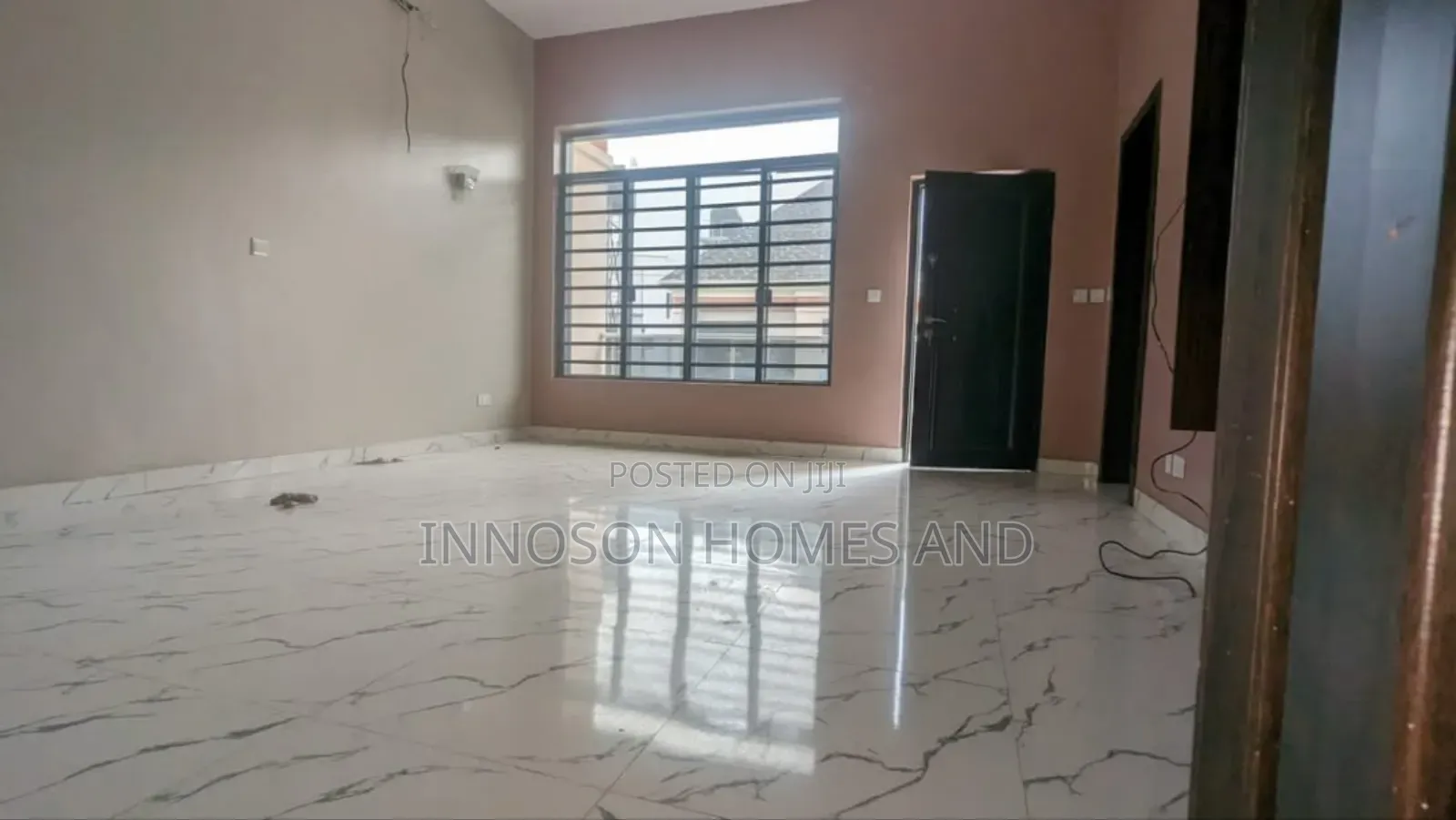 4bdrm Townhouse / Terrace in Ikate for rent