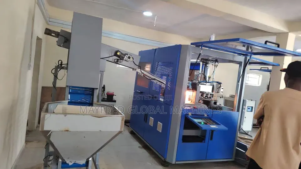 Fully Automatic Pet Blowing Machine With 3 Cavity Mould