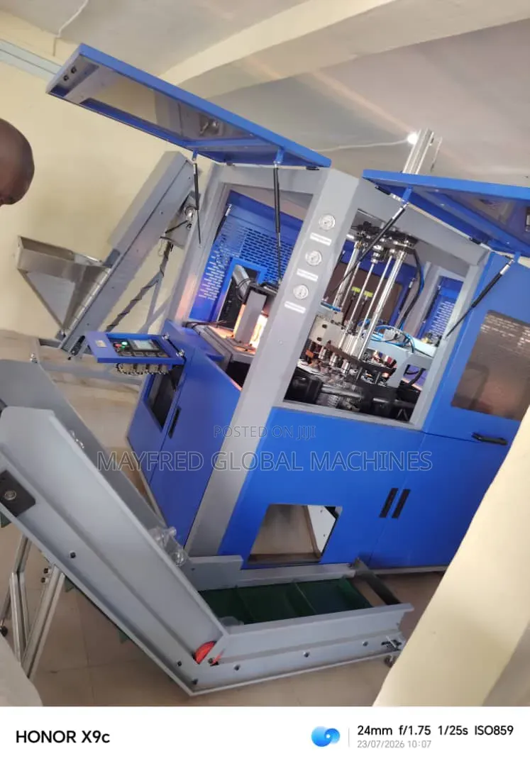 Fully Automatic Pet Blowing Machine With 3 Cavity Mould