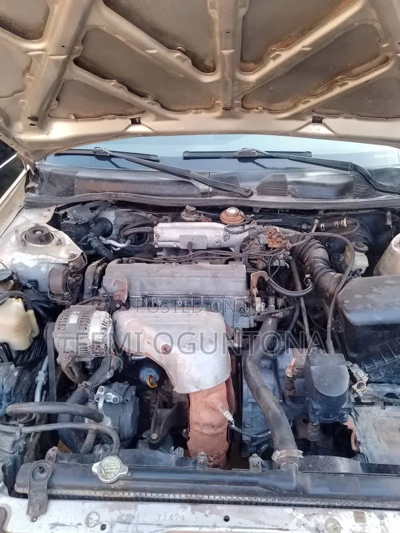 Toyota Camry Automatic 1999 Gold