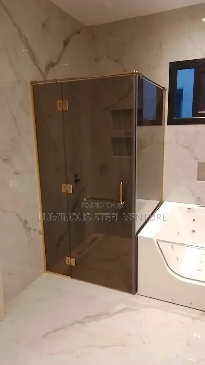 Shower Cubicle