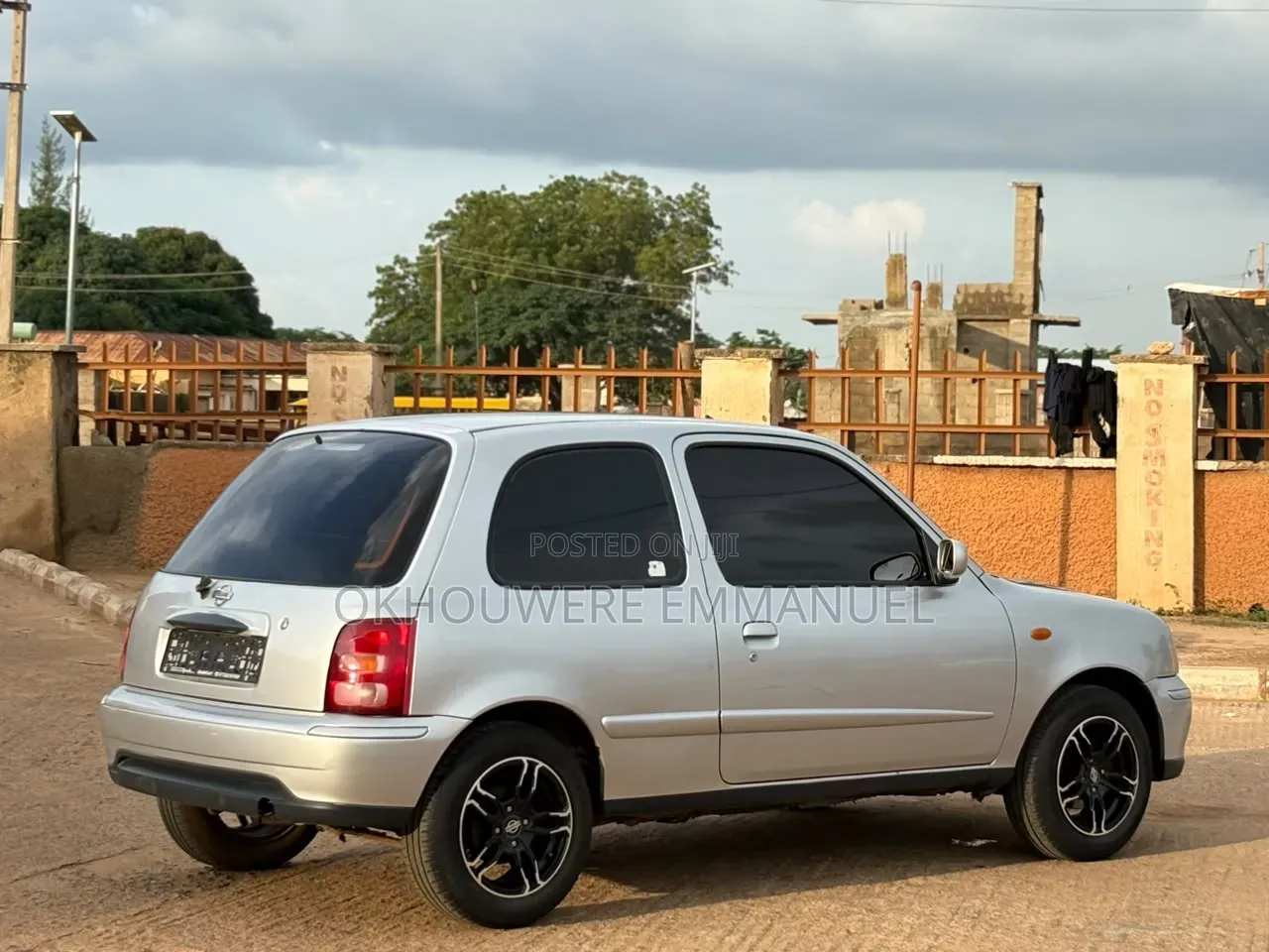 Nissan Micra 2000 Silver
