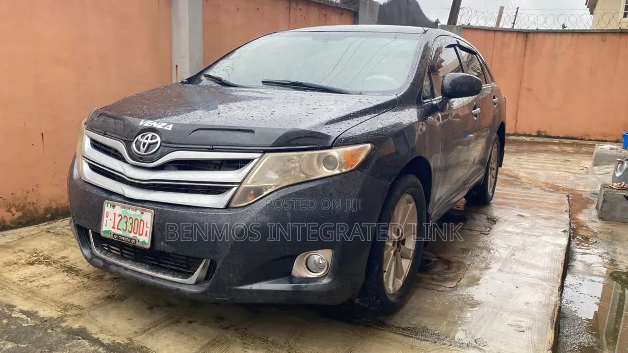 Toyota Venza 2011 Black