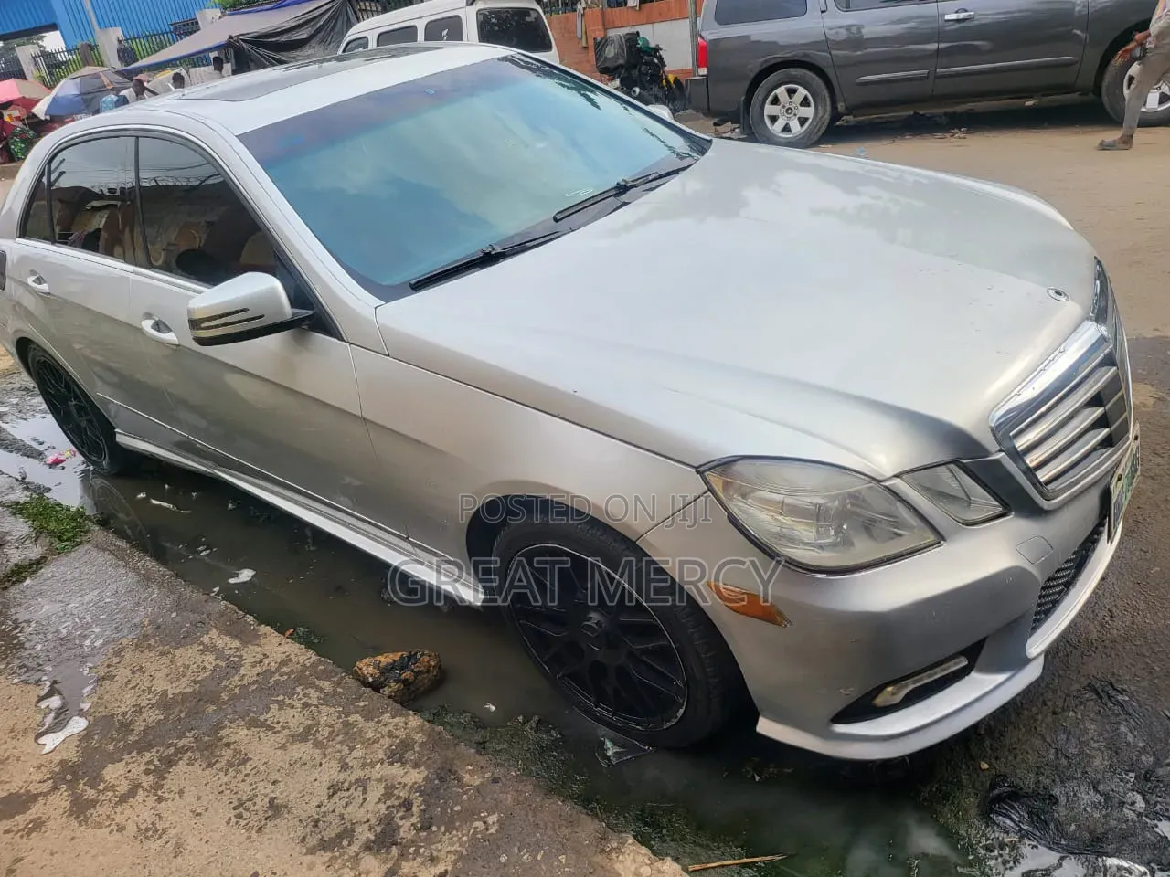 Mercedes-Benz E350 2011 Silver
