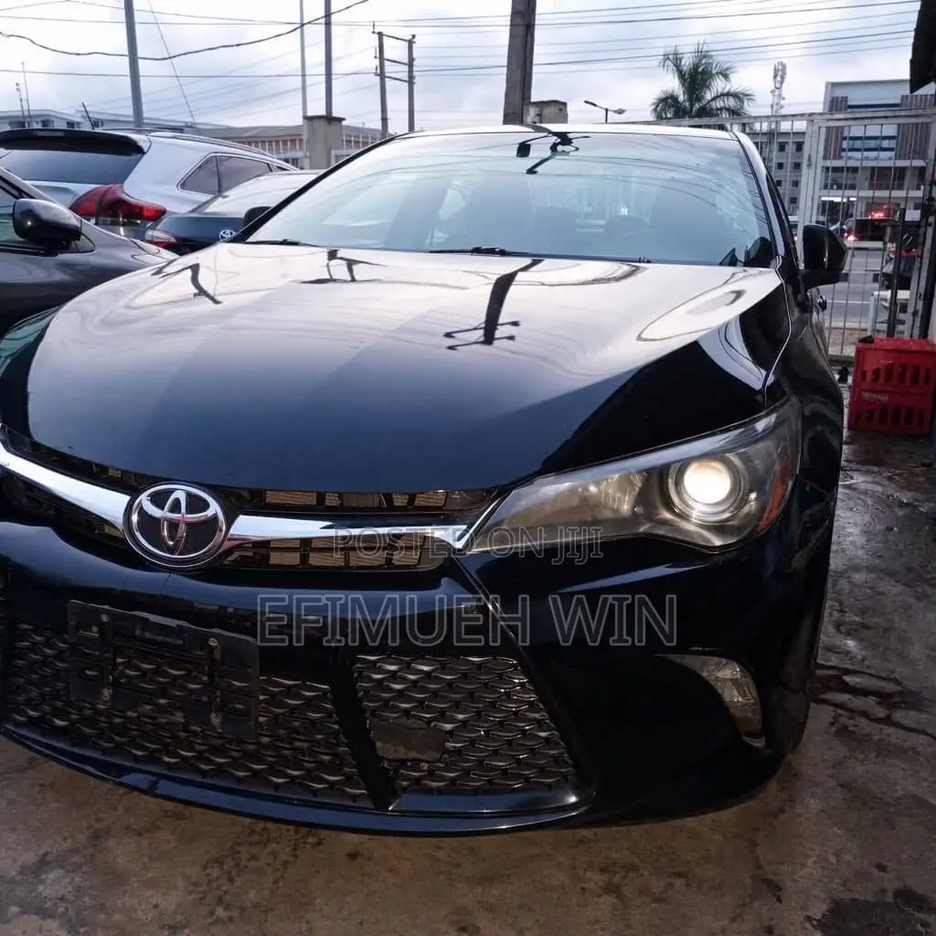 Toyota Camry SE 4dr Sedan (2.5L 4cyl 6A) 2016 Black