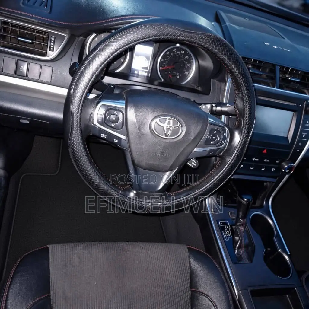 Toyota Camry SE 4dr Sedan (2.5L 4cyl 6A) 2016 Black