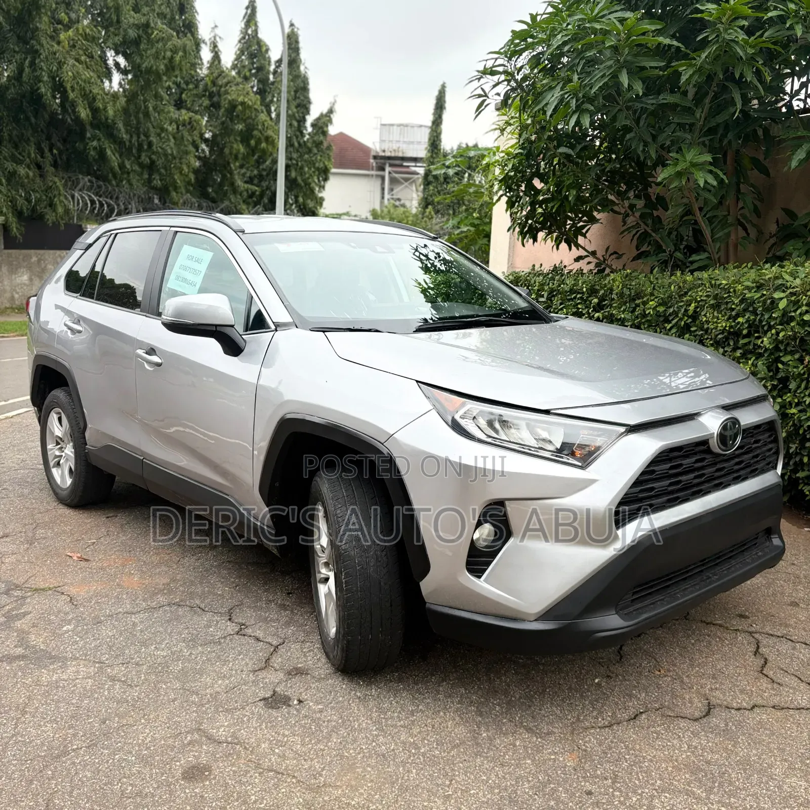 Toyota RAV4 2021 Silver