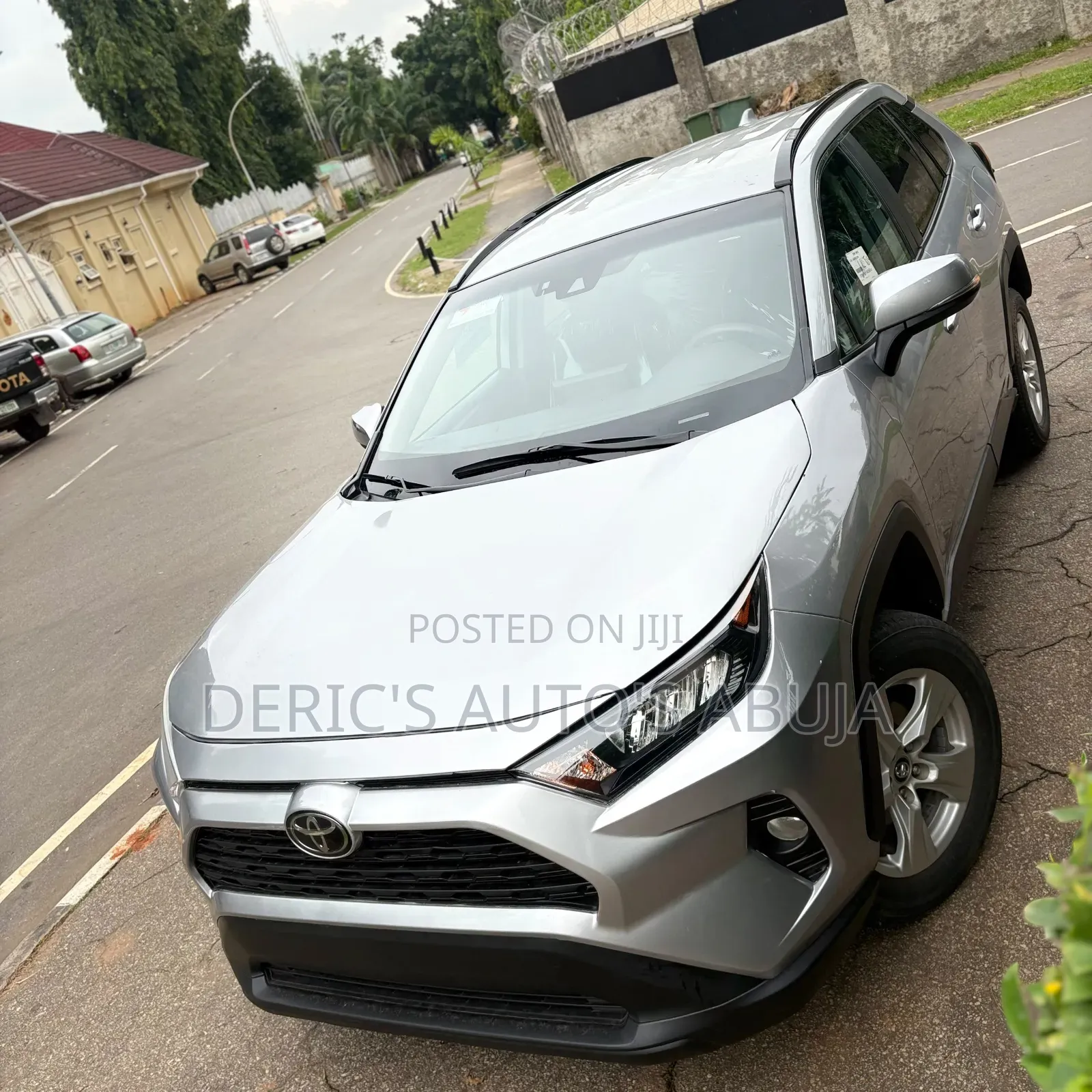Toyota RAV4 2021 Silver