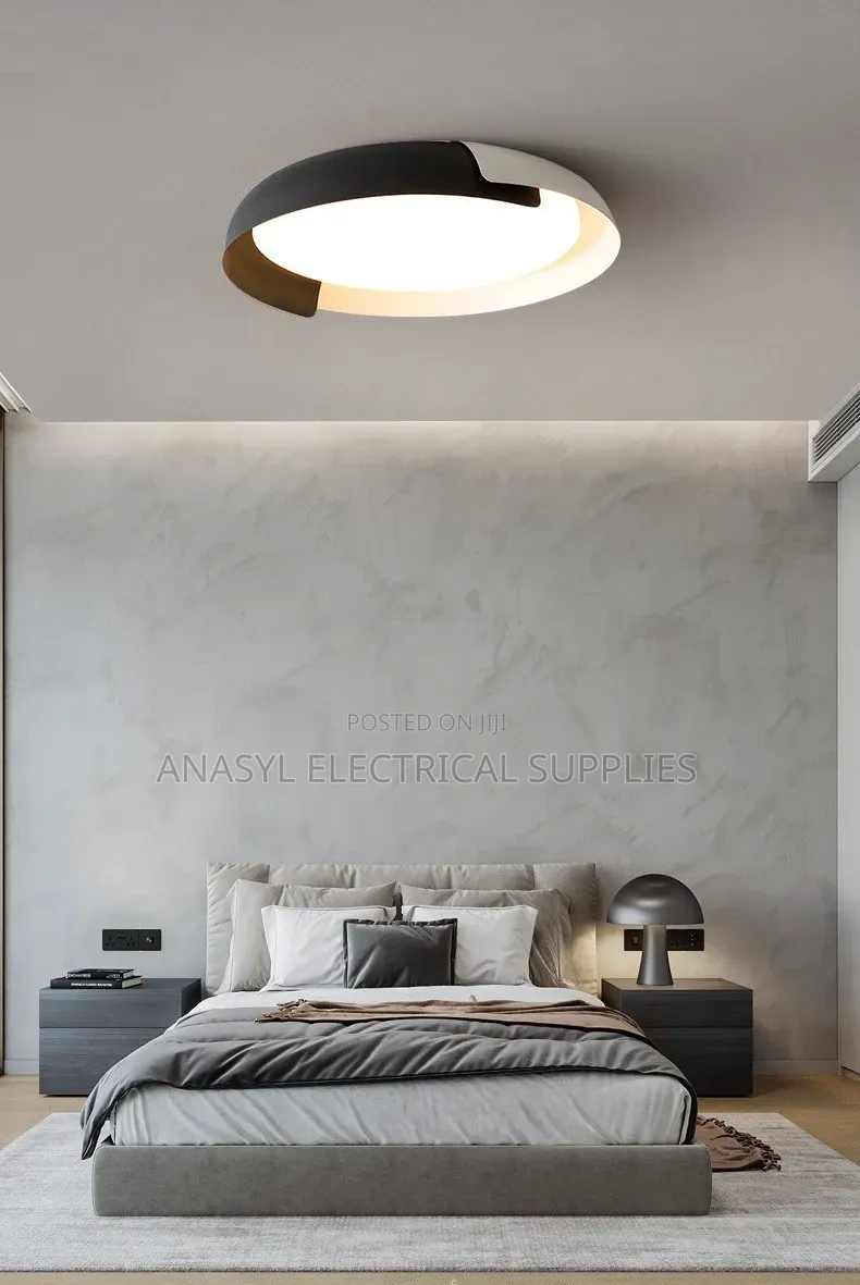 Modern Circular Profile With a Dual-Color Finish.