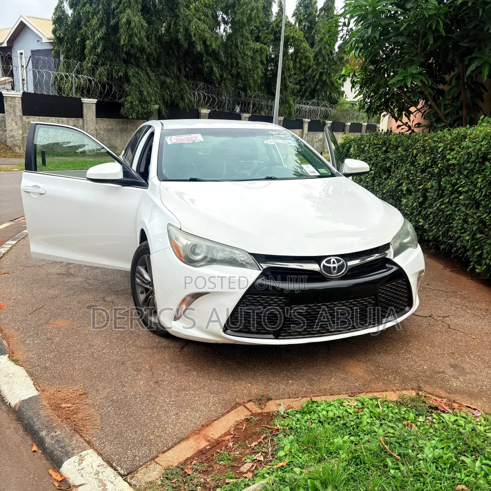 Toyota Camry 2016 White