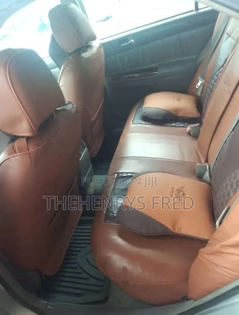 Toyota Camry 2005 Silver
