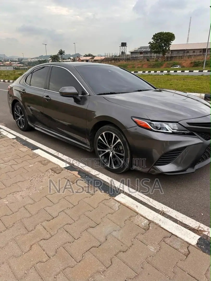 Toyota Camry 2020 Gray