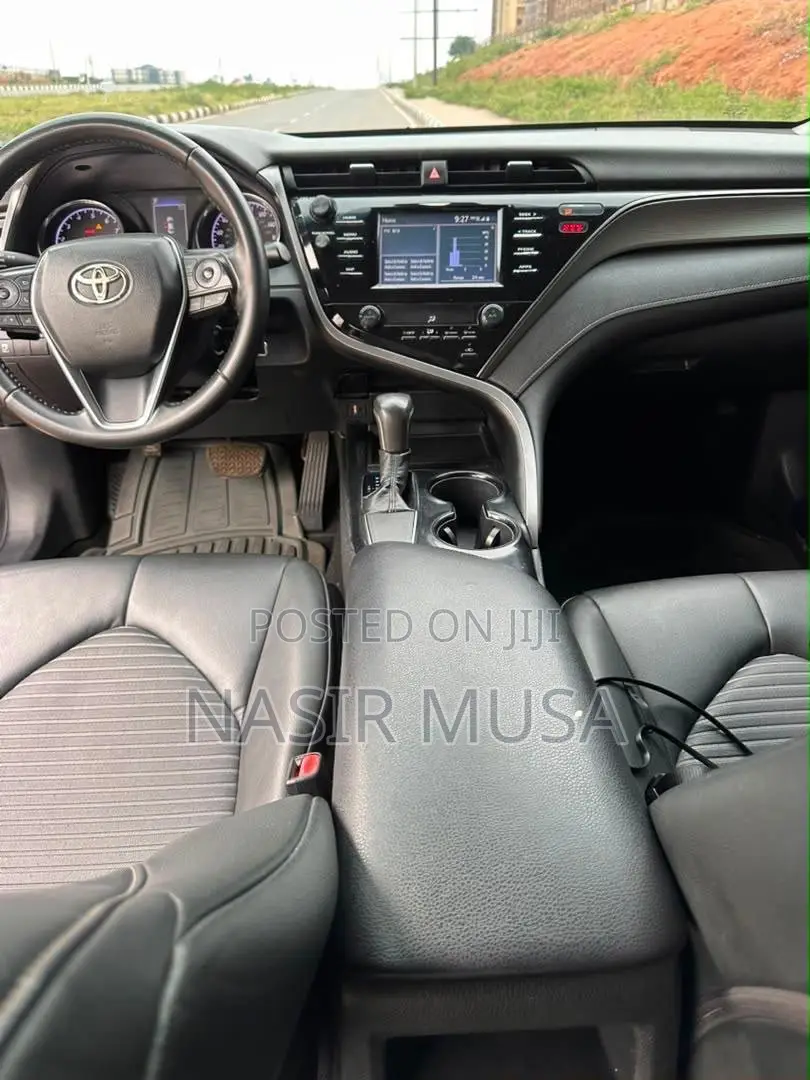 Toyota Camry 2020 Gray