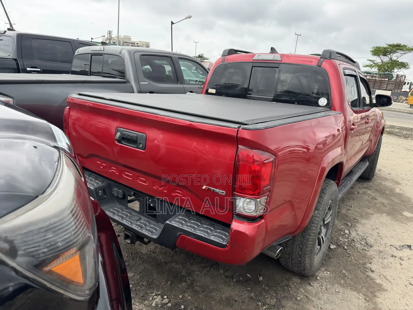 Toyota Tacoma 2017 Red