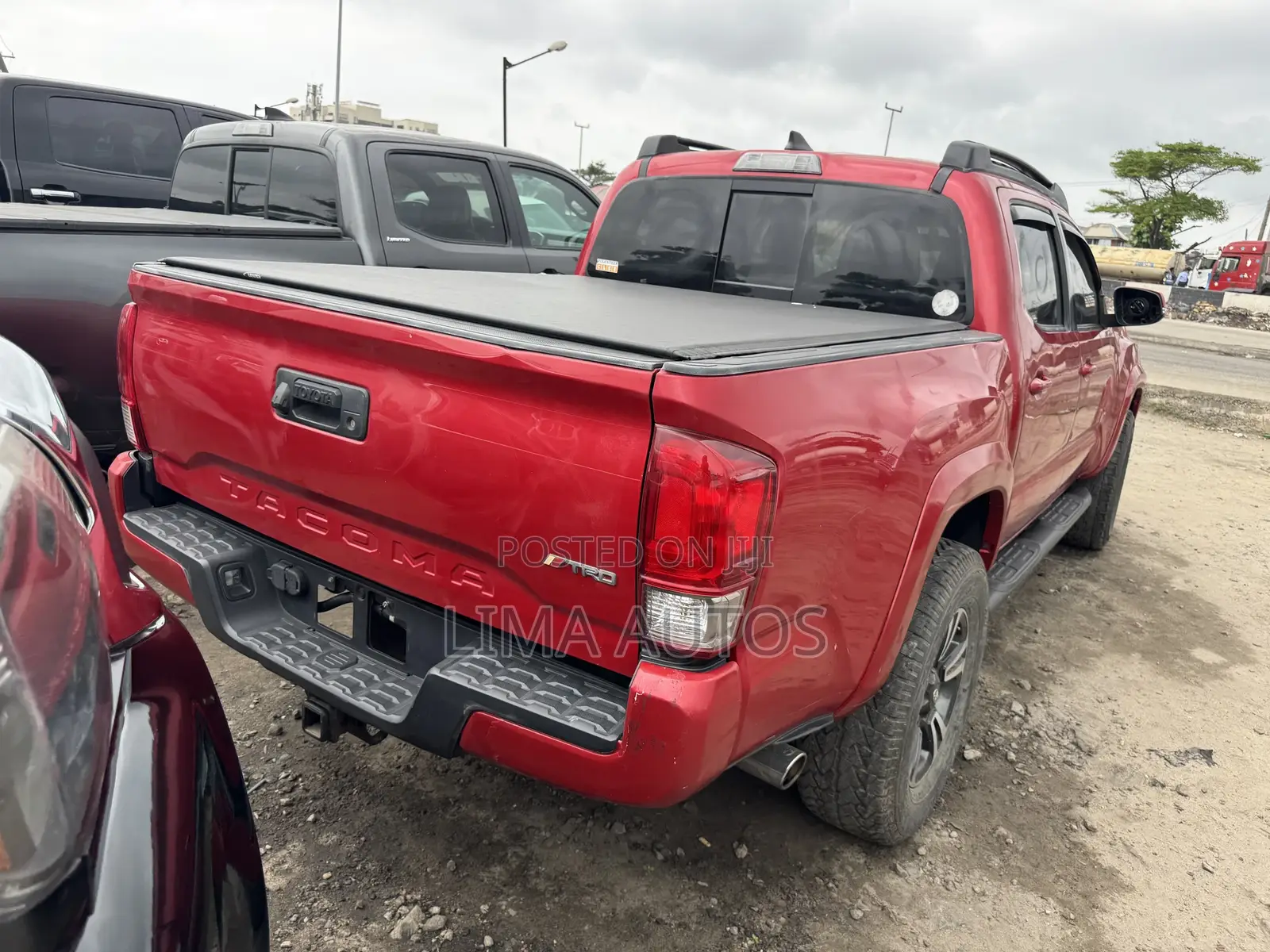 Toyota Tacoma 2017 Red