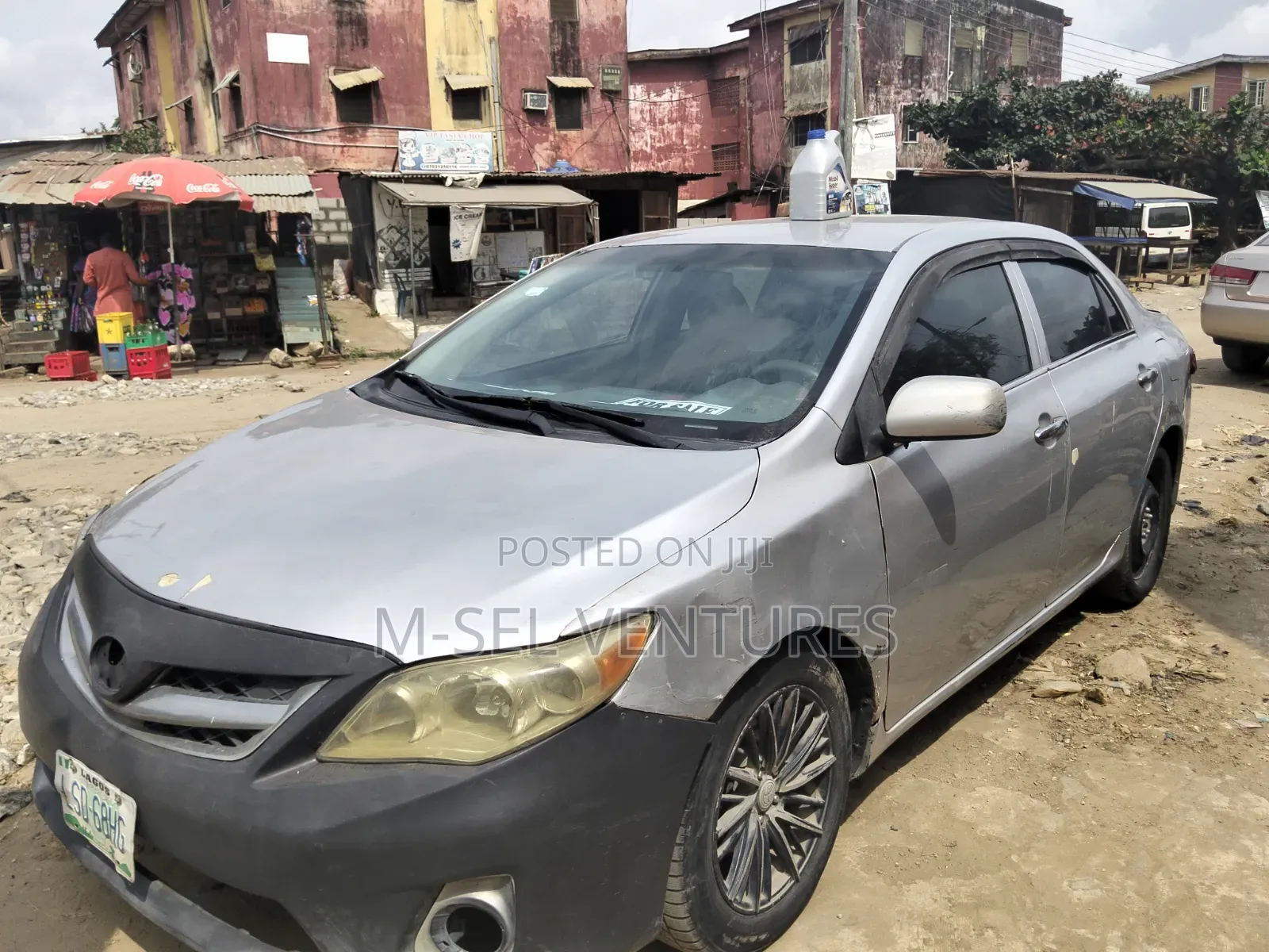 Toyota Corolla 2010 Silver