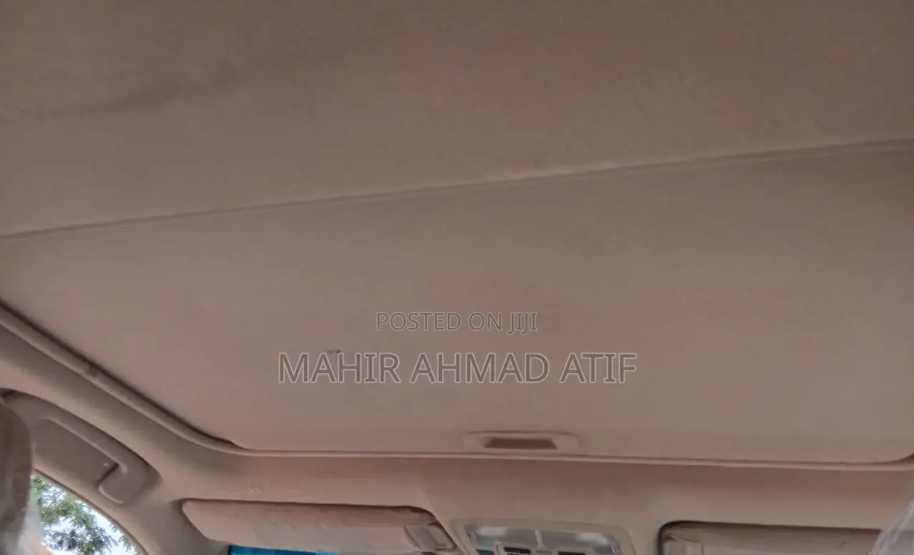 Toyota Camry XLE V6 4dr Sedan (3.5L 6cyl 6A) 2012 White