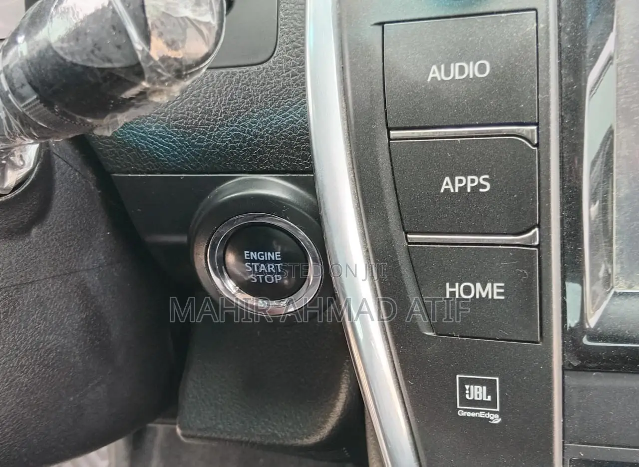 Toyota Camry XSE V6 4dr Sedan (3.5L 6cyl 6A) 2016 Black
