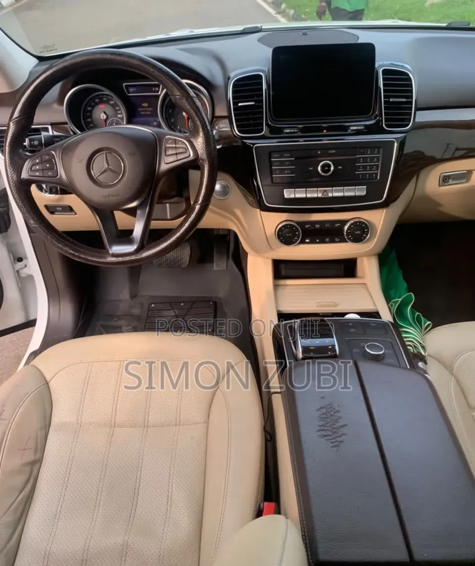 Mercedes-Benz GLE-Class 2017 White