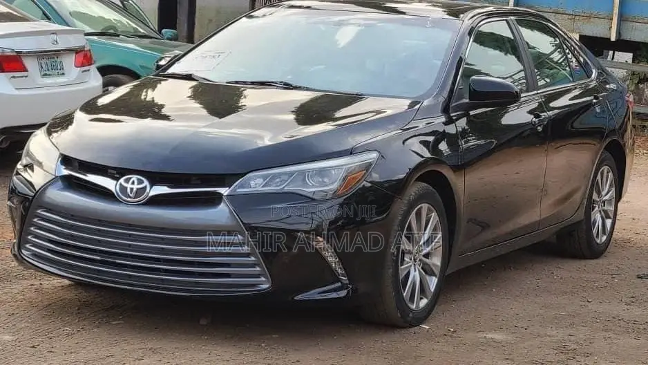 Toyota Camry XLE 4dr Sedan (3.5L 6cyl 6A) 2015 Black