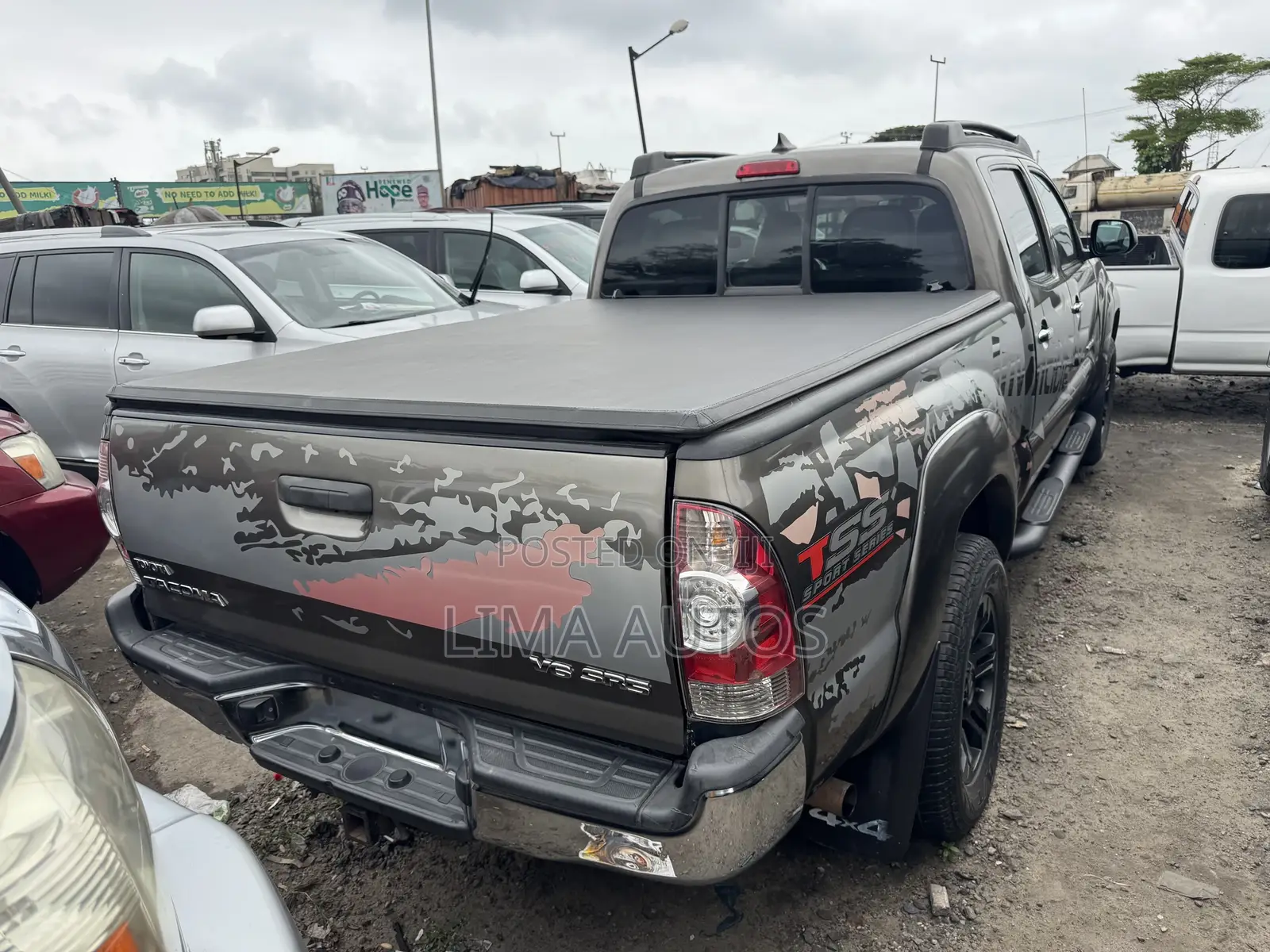Toyota Tacoma 2015 Green