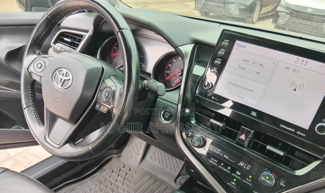 Toyota Camry XLE 2022 Black