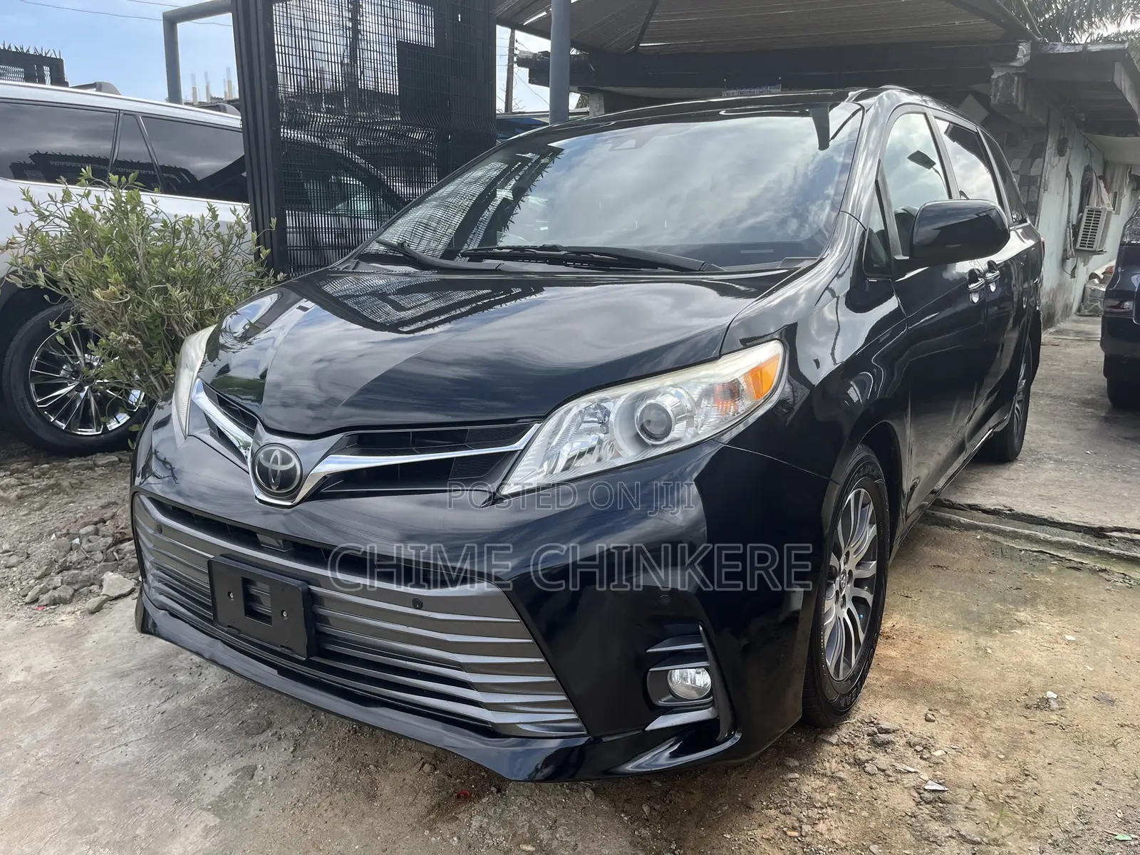 Toyota Sienna XLE Premium AWD (3.5L 6cyl 8A) 2018 Black