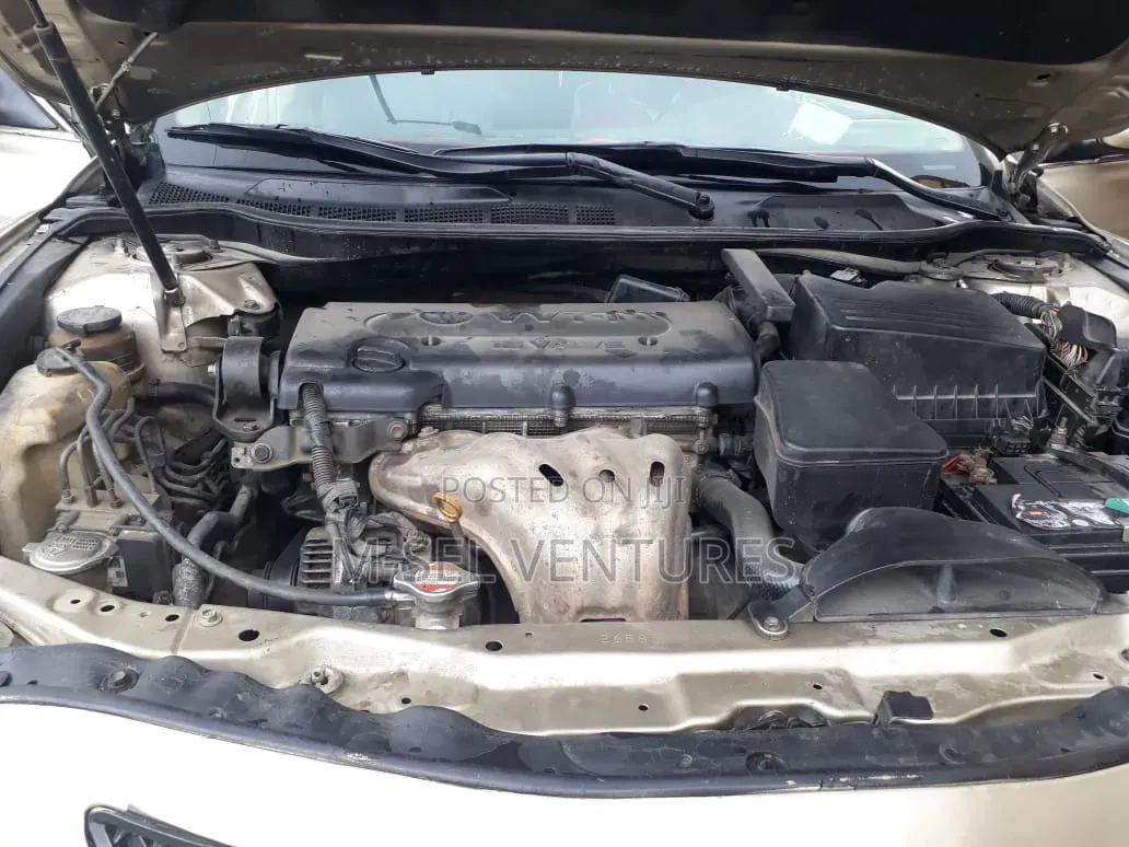 Toyota Camry 2008 Gold