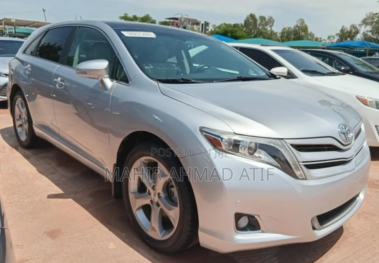 Toyota Venza XLE 4dr Wagon AWD (3.5L 6cyl 6A) 2015 White