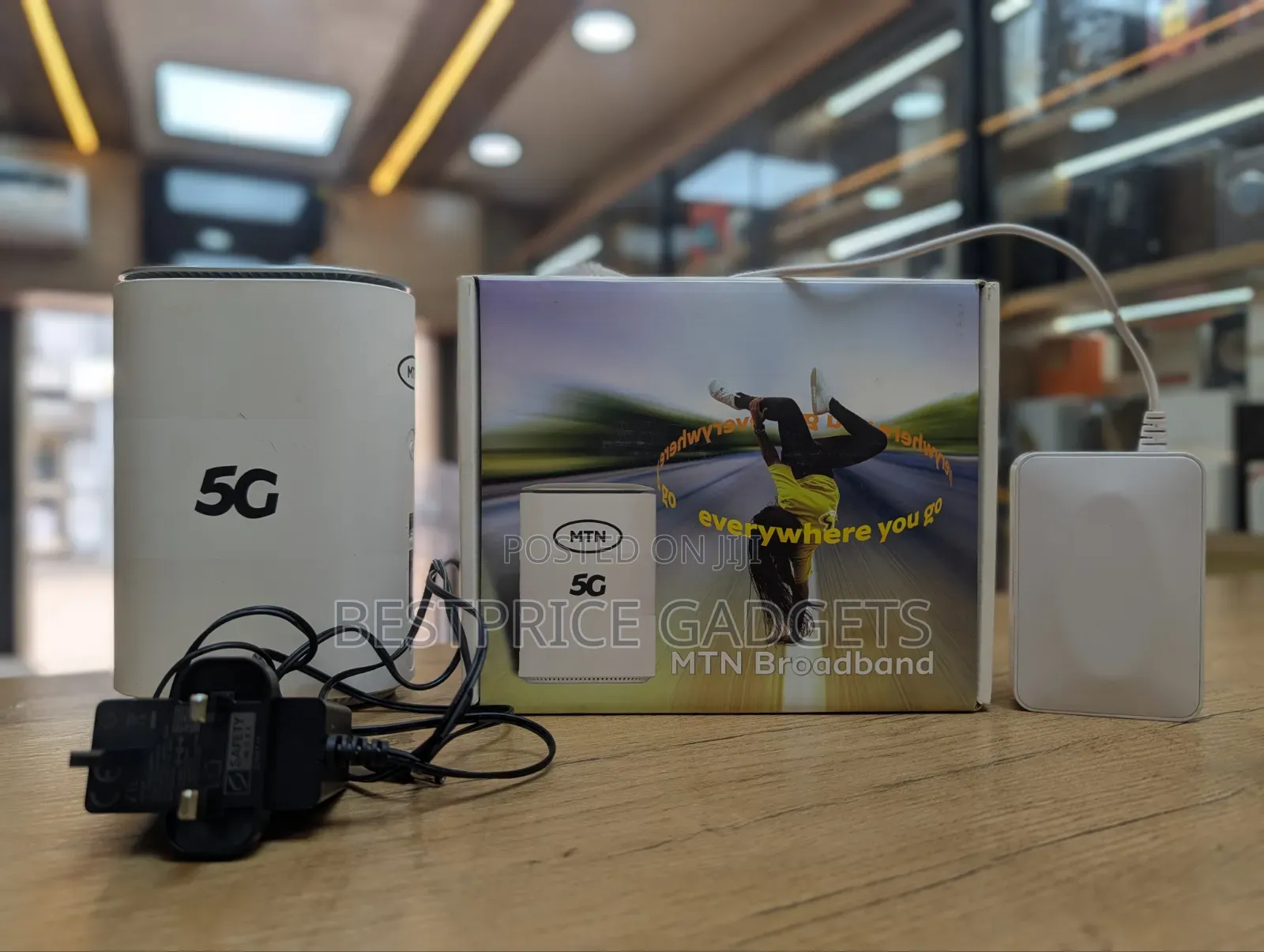 MTN 5g Broadband Router 
With Power Bank
With Power Adapter