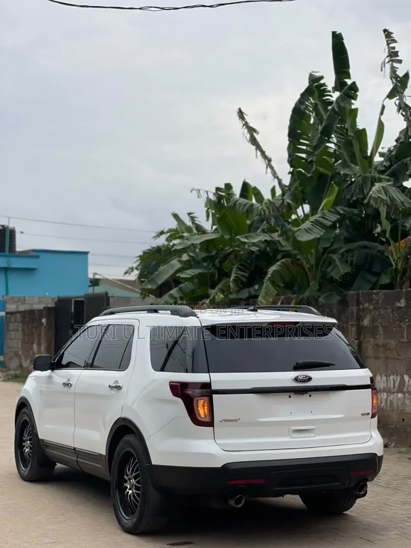 Ford Explorer 2014 White