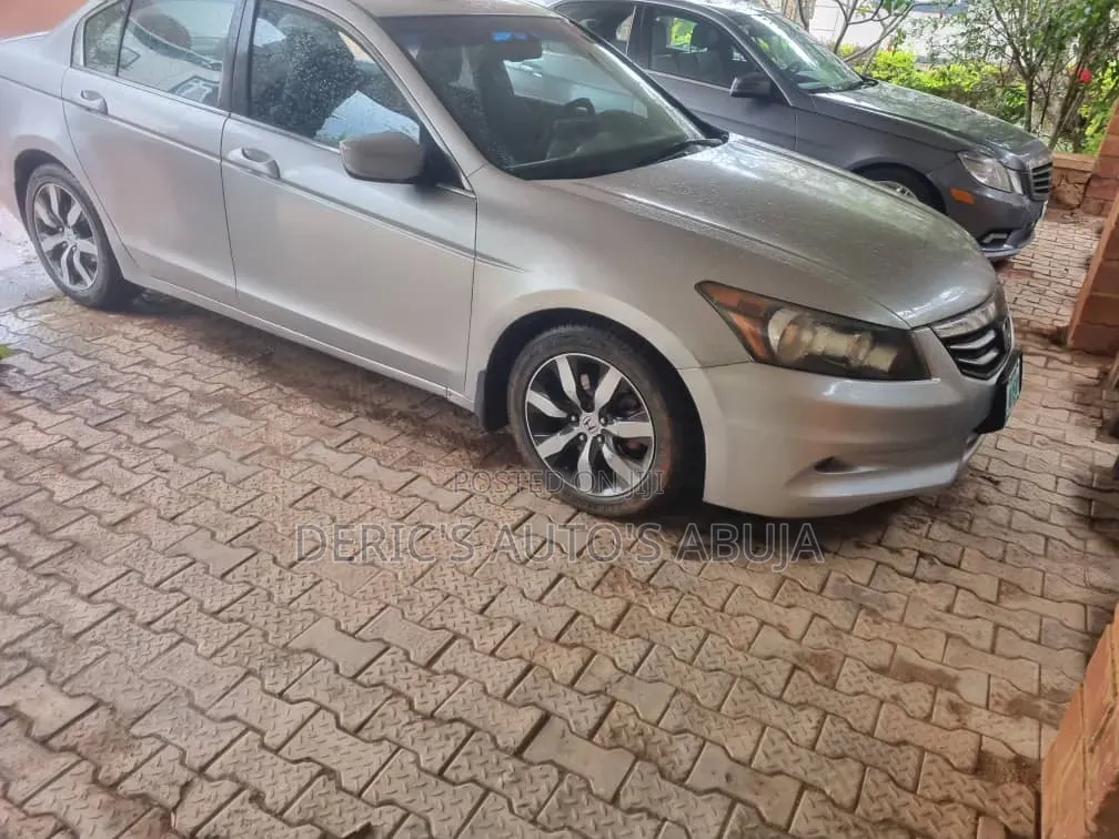 Honda Accord 2010 Silver