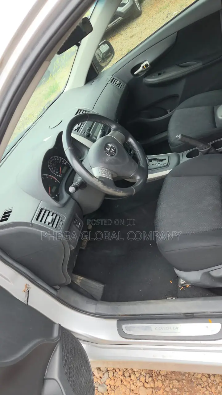 Toyota Corolla S 4dr Sedan (1.8L 4cyl 4A) 2010 Silver