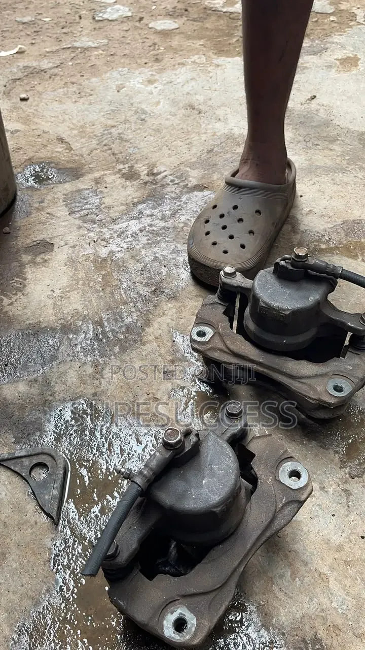 Front Break Caliper Big Sienna 2004 Complete