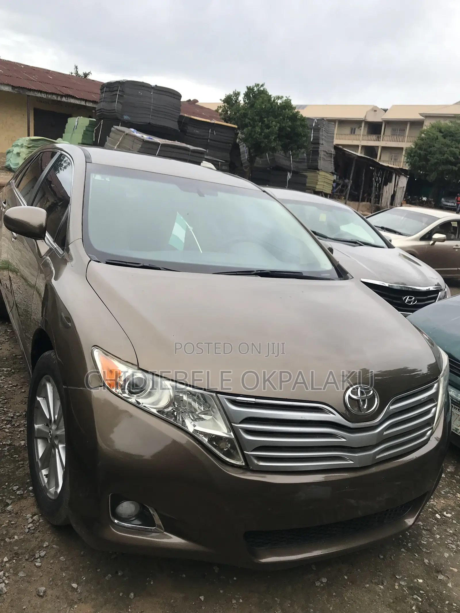 Toyota Venza LE 2010