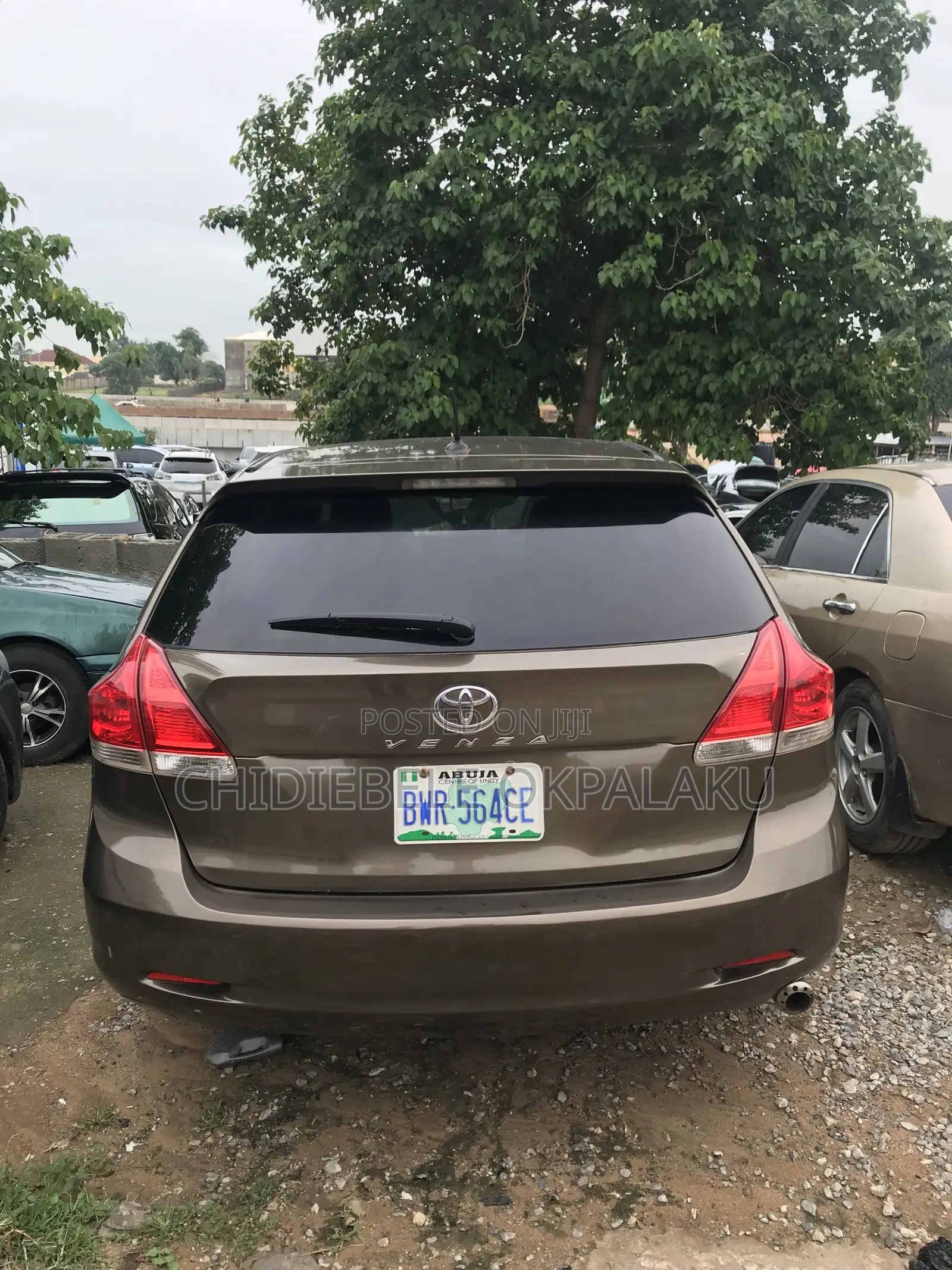 Toyota Venza LE 2010
