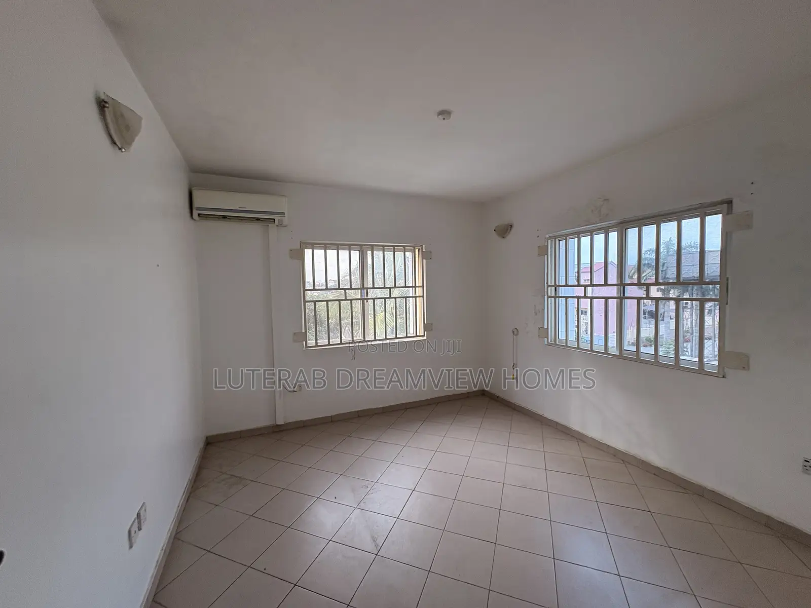 2bdrm Block of Flats in Wuse 2 for rent