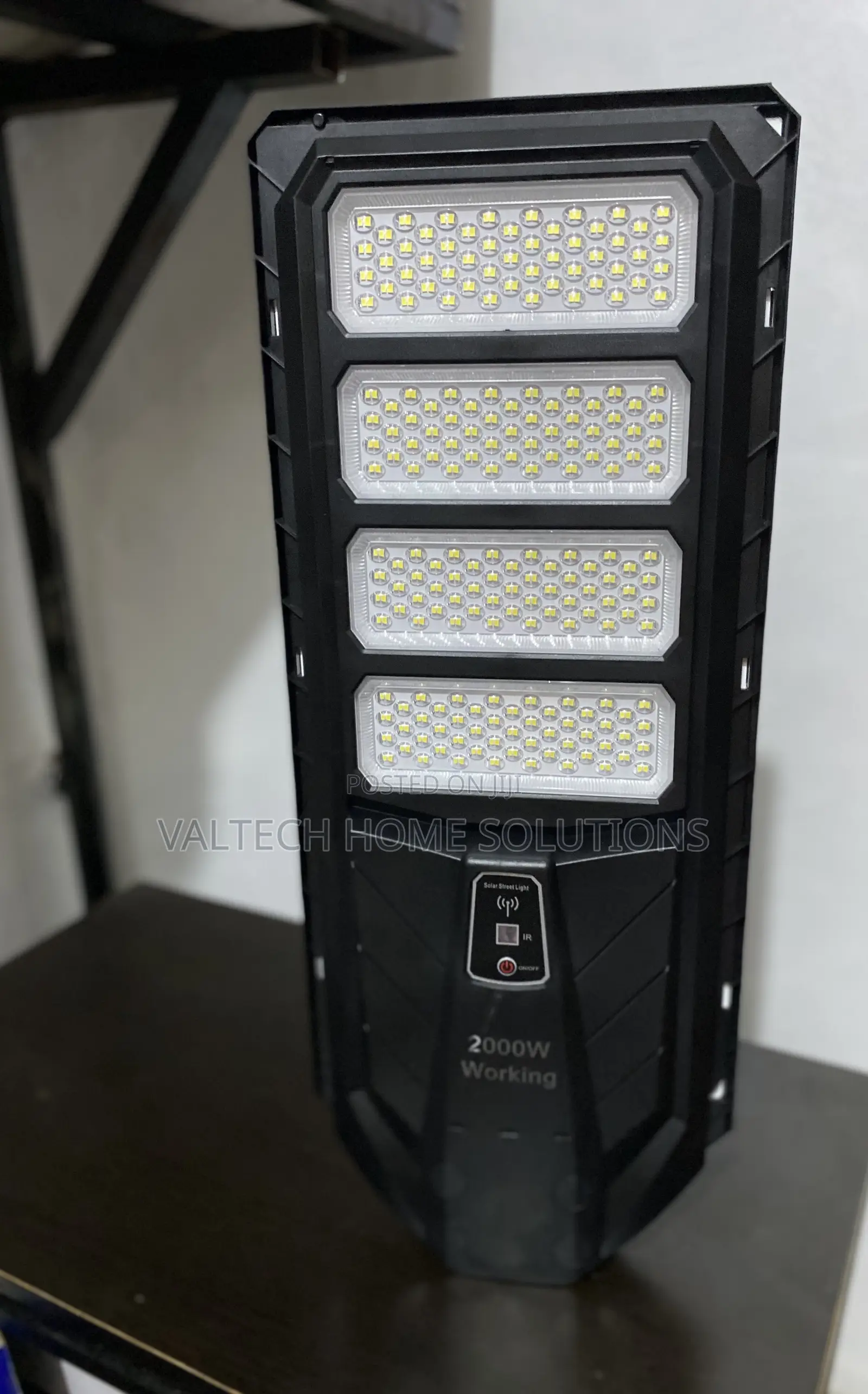 2000W Solar Street Light Black With Remote Control