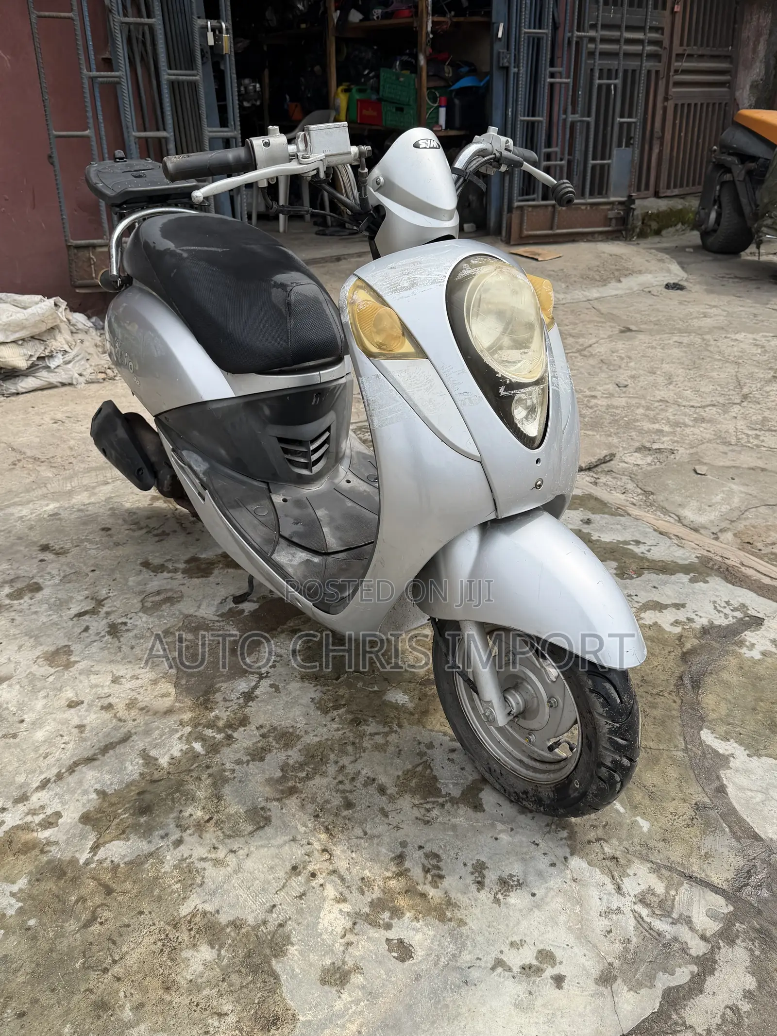 SYM Mio 2013 Gray