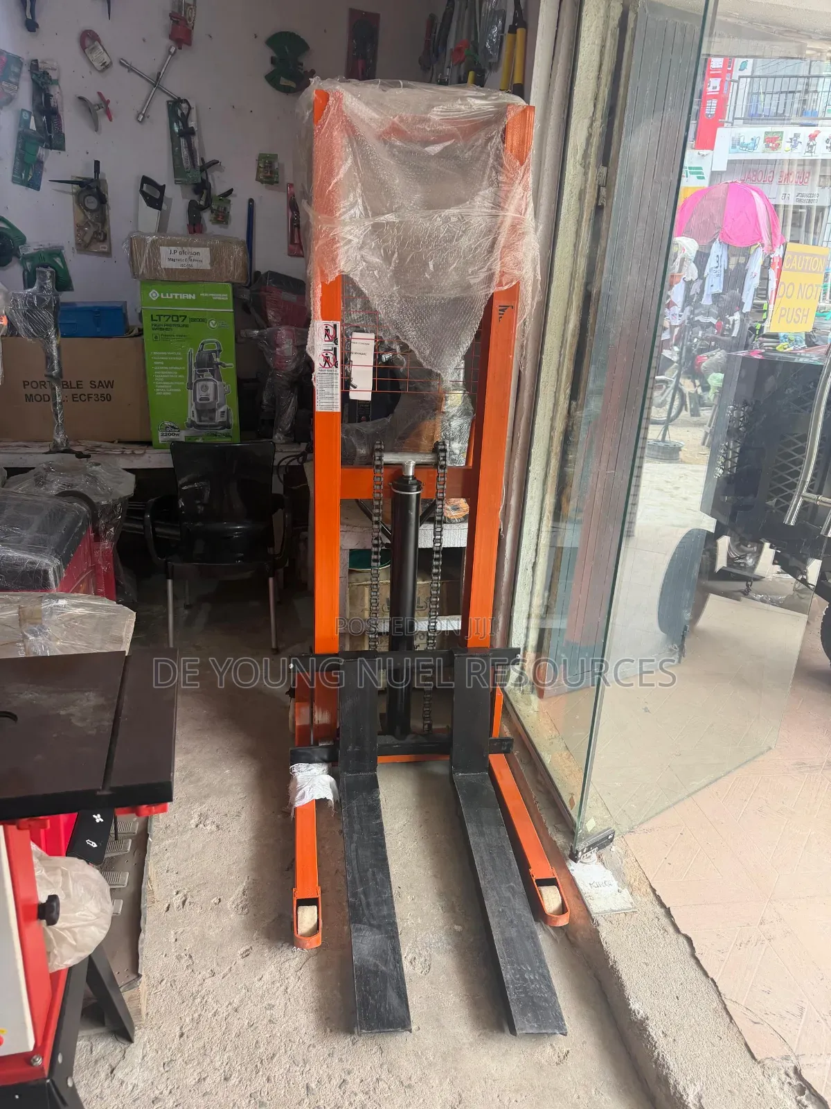 Original 2tons Manual Stacker