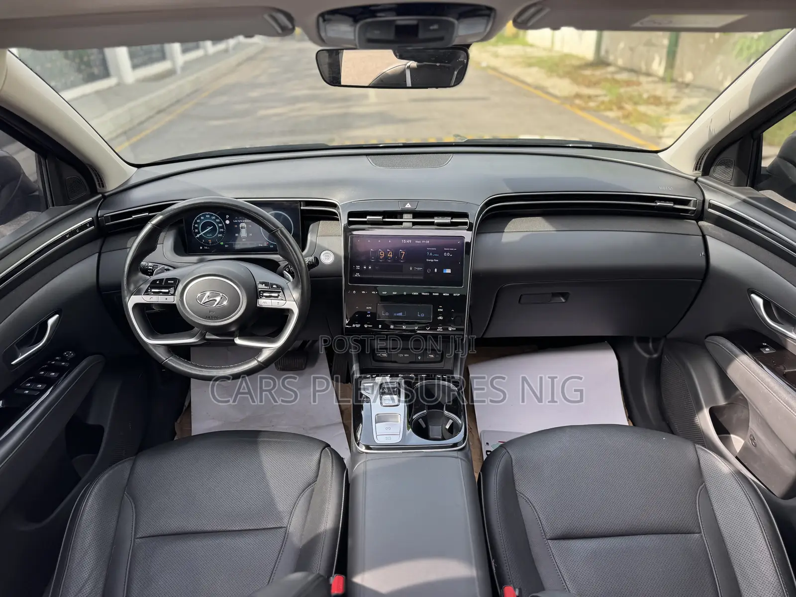 Hyundai Tucson 2024 Gray