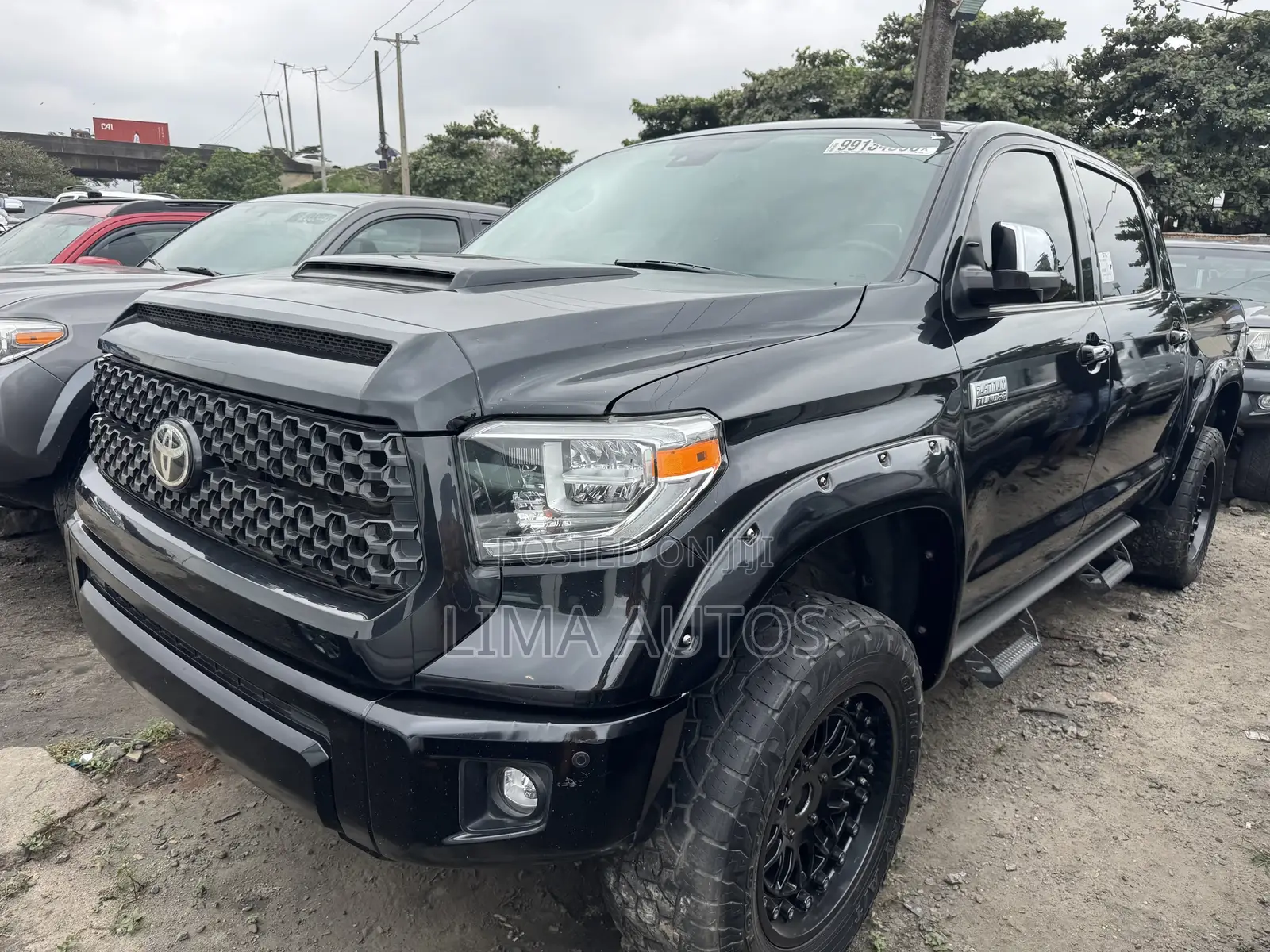 Toyota Tundra Platinum 2021 Black