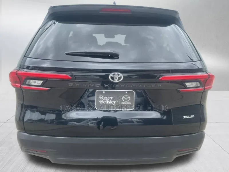 Toyota Grand Highlander 2024 Black