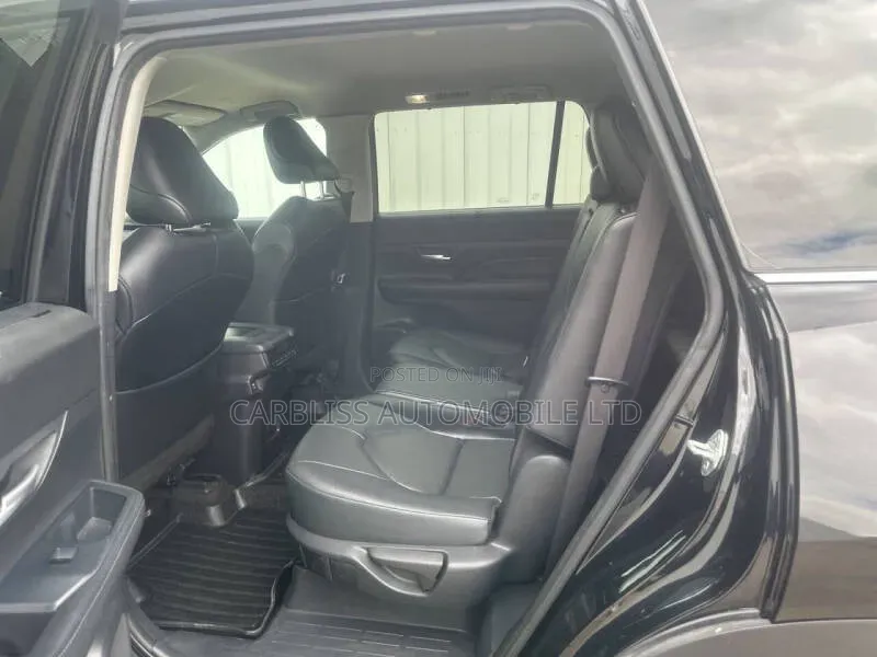 Toyota Grand Highlander 2024 Black