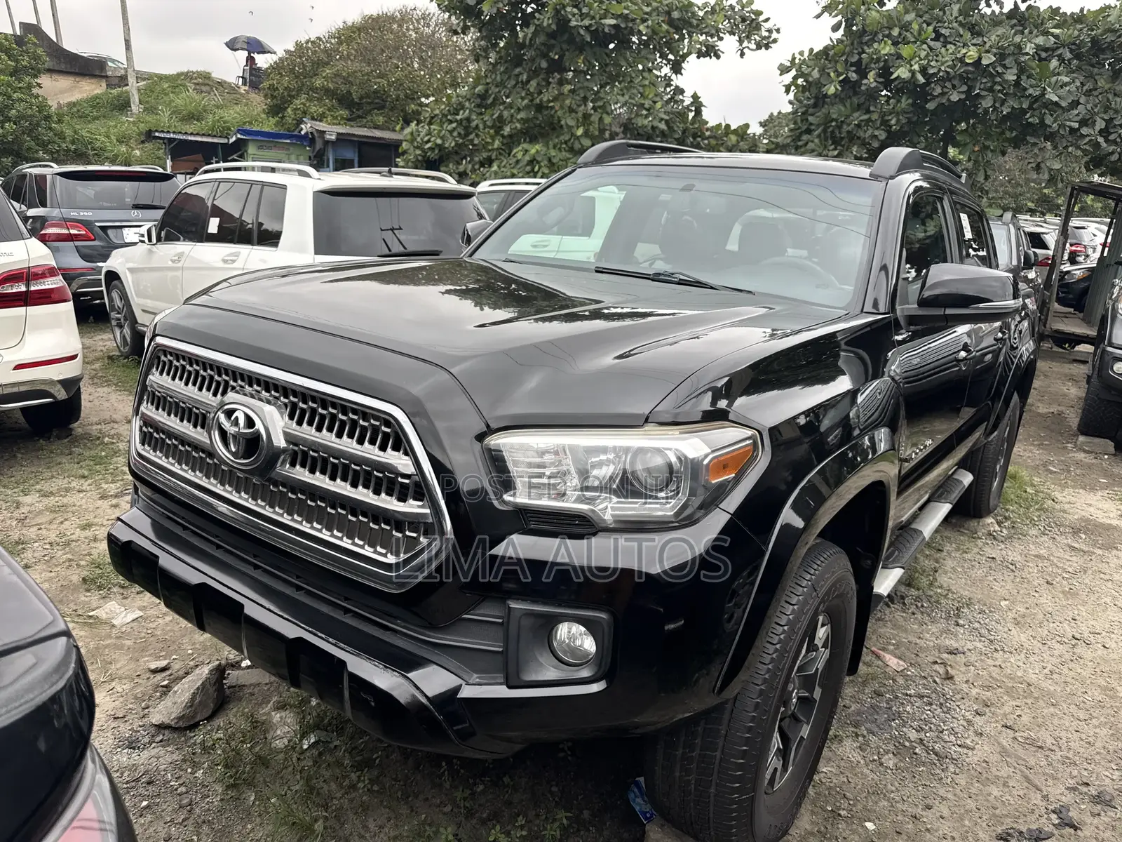 Toyota Tacoma 2017 Black