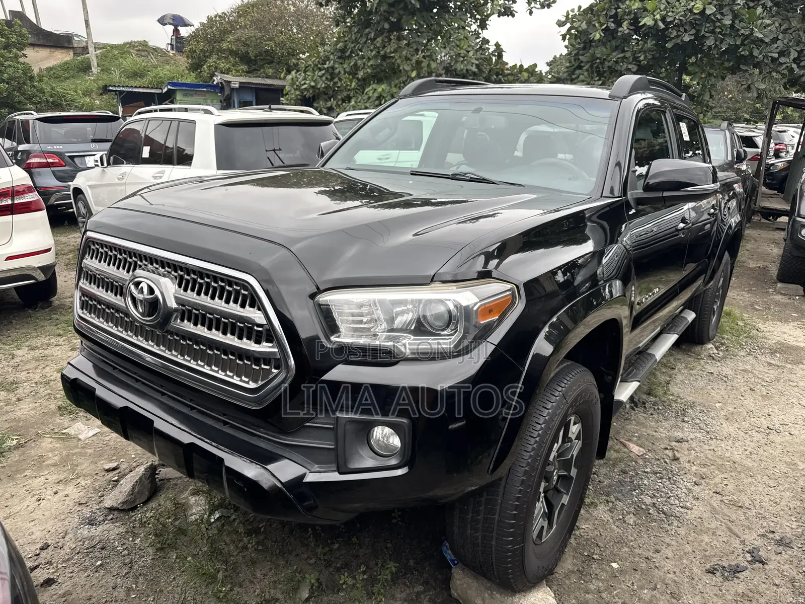 Toyota Tacoma 2017 Black