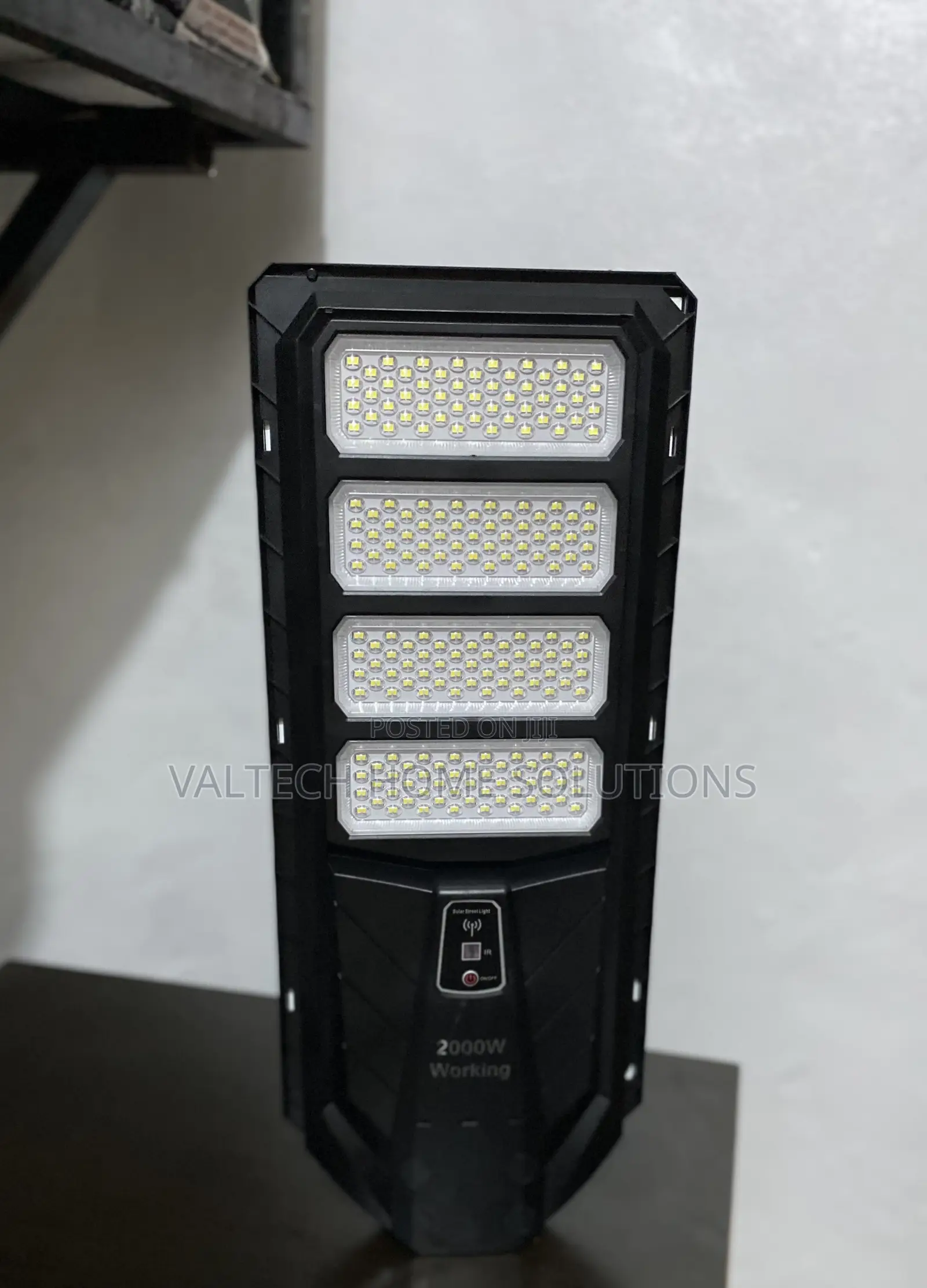 2000W Solar Outdoor Light for Streets, Compounds Gardens