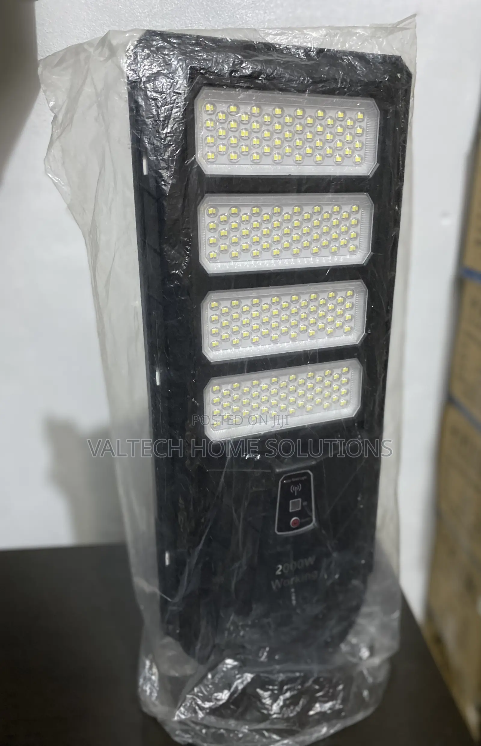 2000W Solar Outdoor Light for Streets, Compounds Gardens