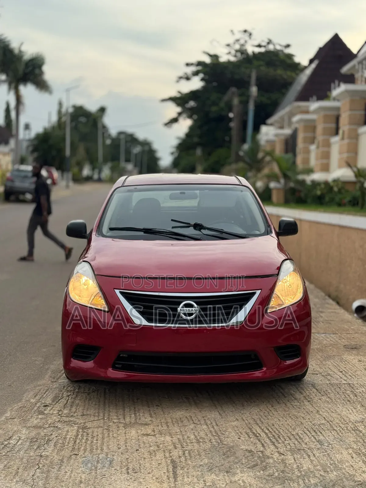 Nissan Versa 2015 Red